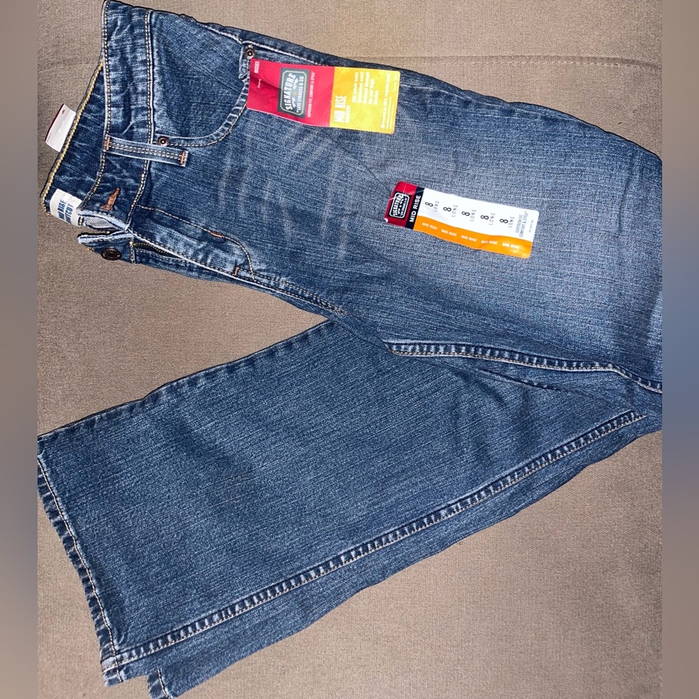 Signature Levi Strauss & co mid rise jeans
